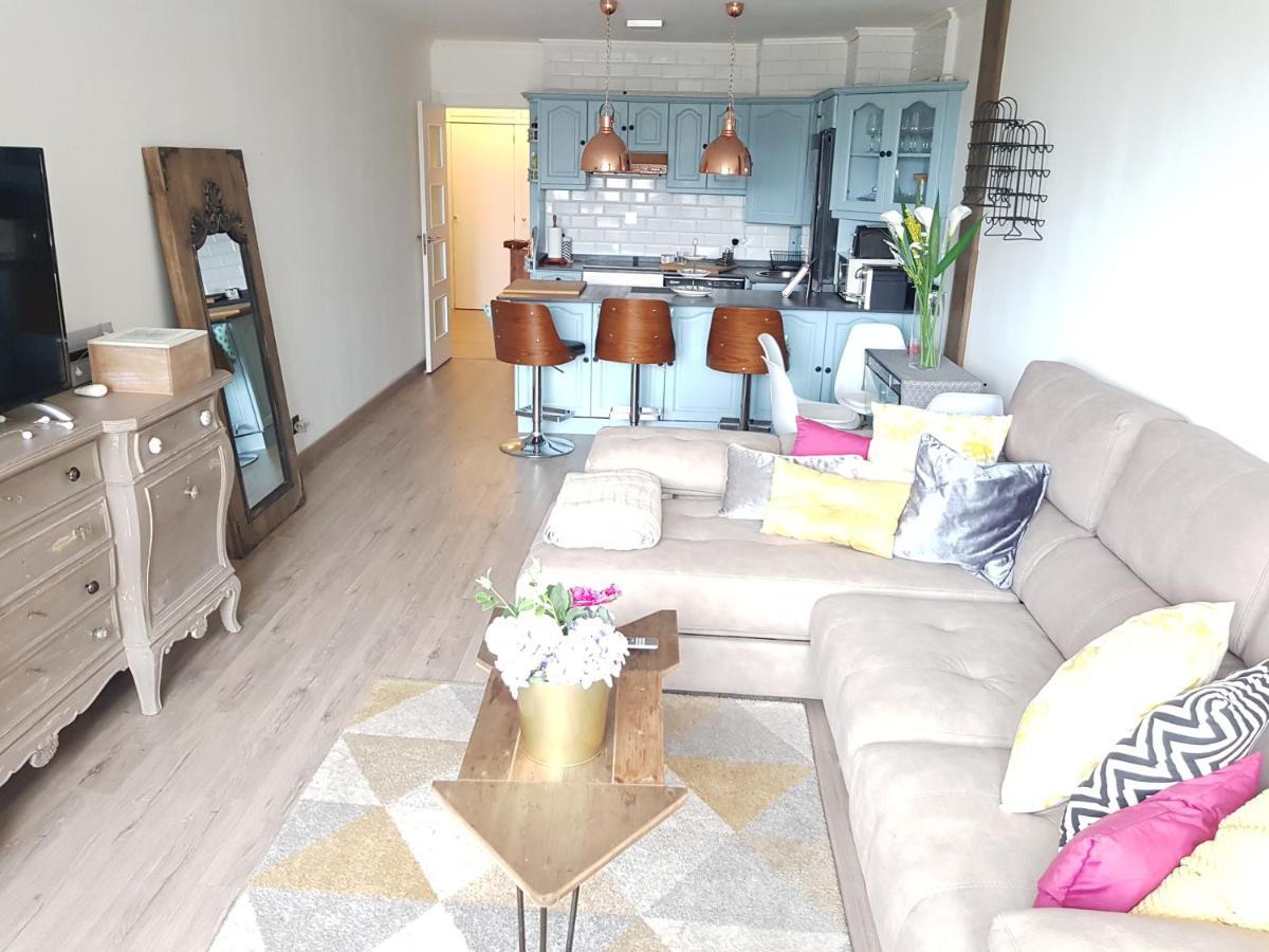 Апартаменты Apartamento La Escalerona Con Vistas Al Mar Хихон Экстерьер фото