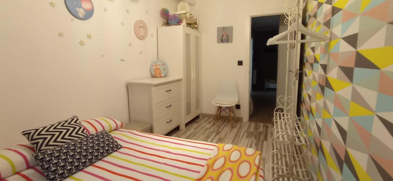 Апартаменты Apartamento La Escalerona Con Vistas Al Mar Хихон Экстерьер фото