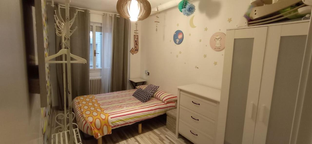 Апартаменты Apartamento La Escalerona Con Vistas Al Mar Хихон Экстерьер фото