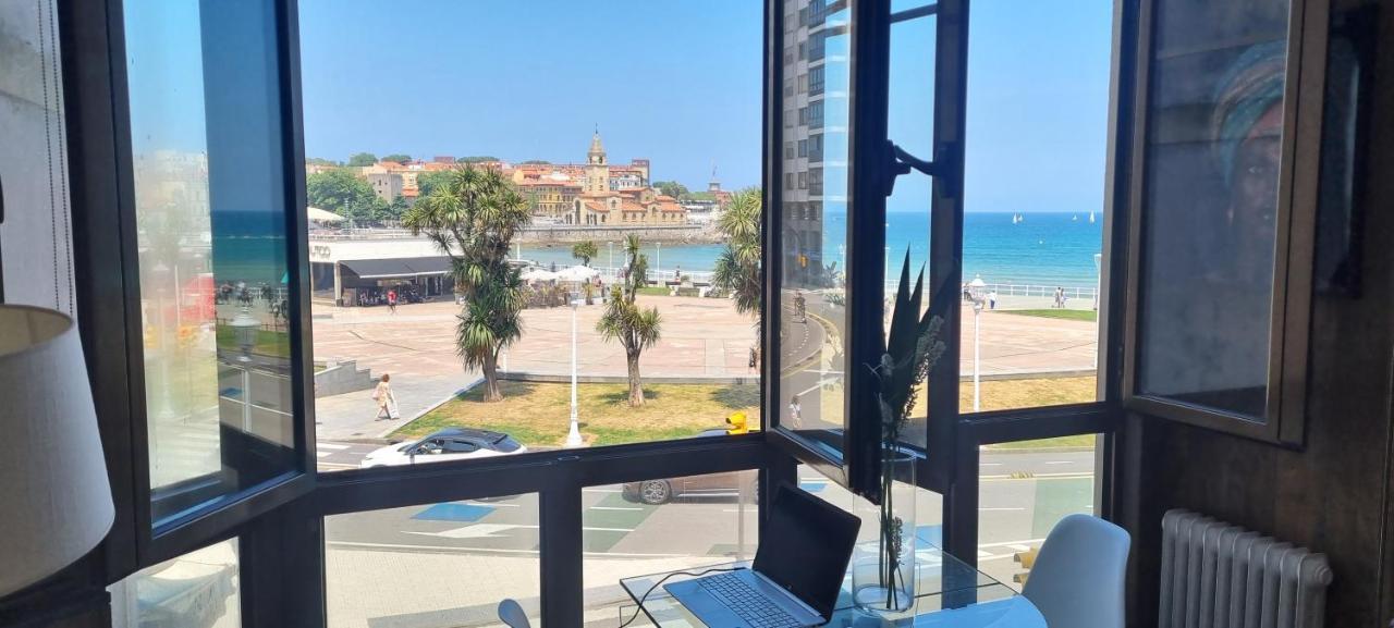 Апартаменты Apartamento La Escalerona Con Vistas Al Mar Хихон Экстерьер фото