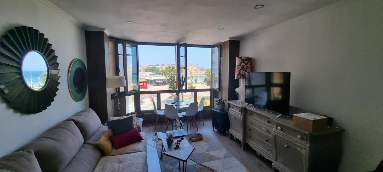 Апартаменты Apartamento La Escalerona Con Vistas Al Mar Хихон Экстерьер фото